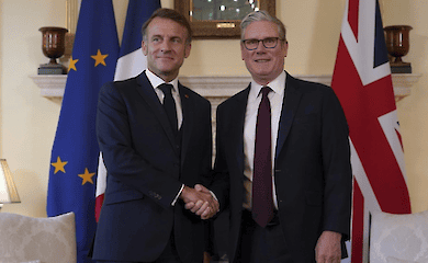 Emmanuel Macron and Keir Starmer