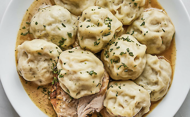 Huhn mit Kn&ouml;deln im Multicooker: ein einfaches Rezept f&uuml;r die ganze Familie