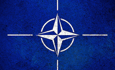 Stoltenberg erinnerte an Zelenskys Weigerung, den Luftraum &uuml;ber der Ukraine 2022 zu schlie&szlig;en