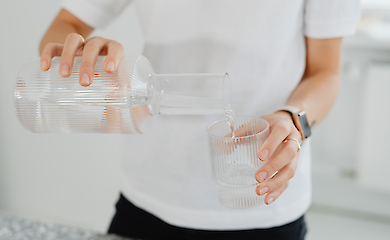 Experts warn: unwashed reusable bottles become a breeding ground for bacteria and moulds