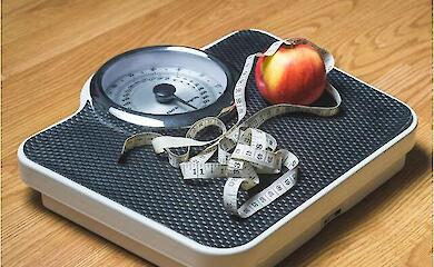 Wissenschaftler haben eine genauere Methode zur Beurteilung von Fettleibigkeit bei älteren Menschen gefunden - und es ist nicht der BMI