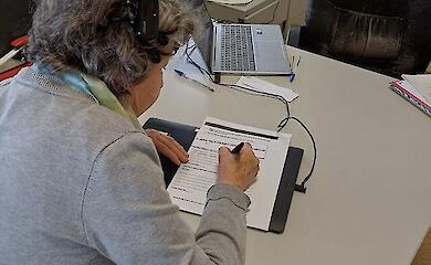Handwriting can be an early clue to memory and attention decline