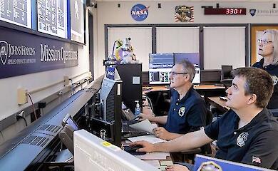 Die Sonde, die Pluto beobachtet hat, ist nach einem rekordlangen Ruhezustand wieder aufgewacht